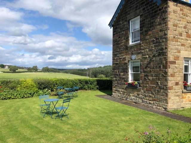 Hassop Station Apartment On The Monsal Trail Bakewell Bagian luar foto