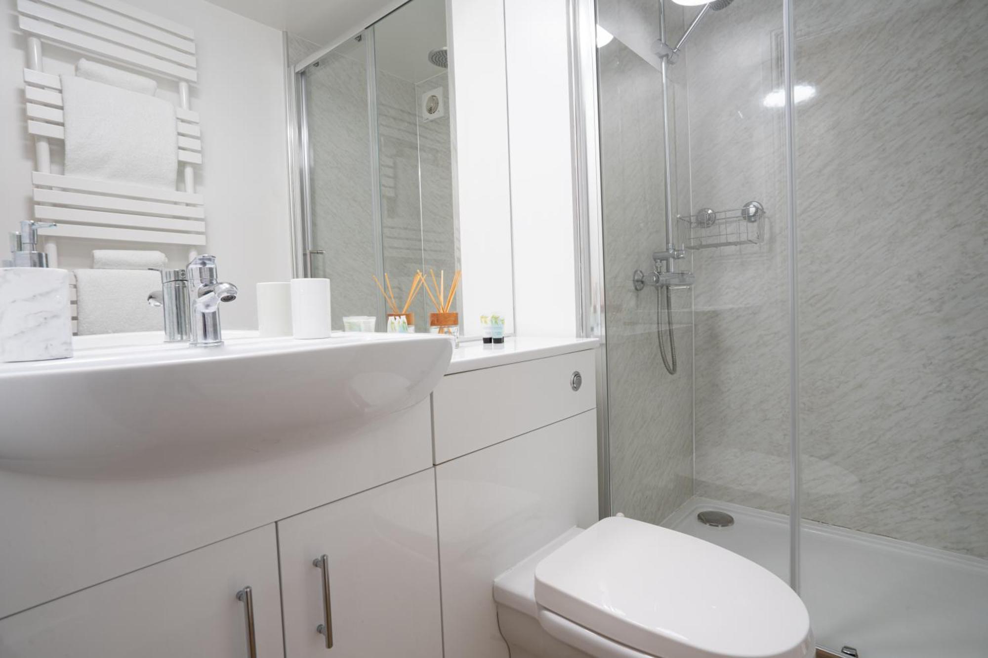 Hassop Station Apartment On The Monsal Trail Bakewell Bagian luar foto