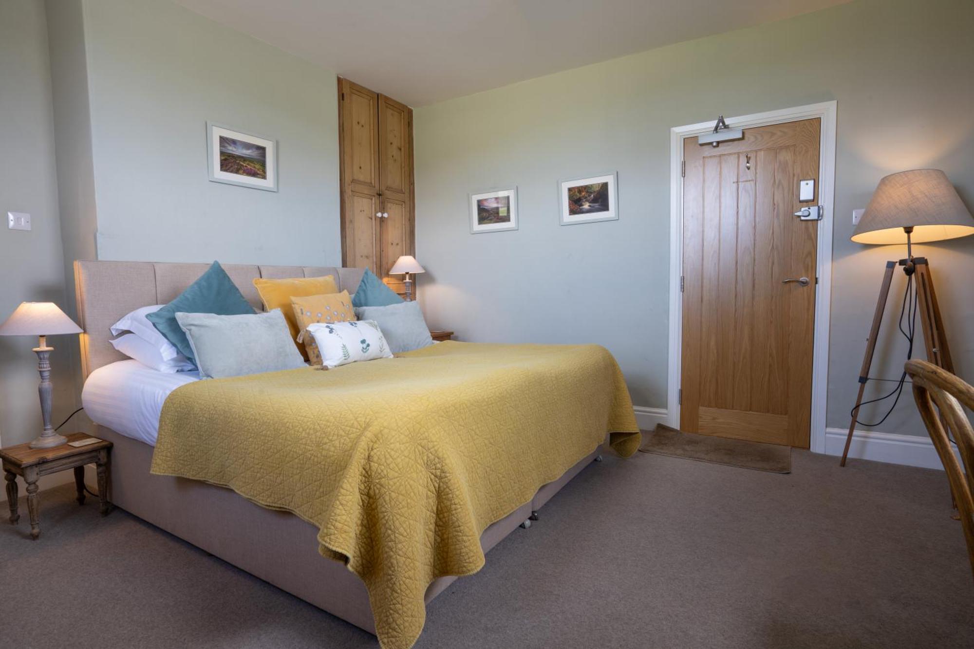 Hassop Station Apartment On The Monsal Trail Bakewell Bagian luar foto